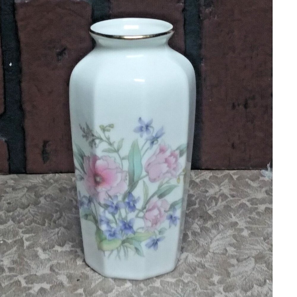 VINTAGE Fine China Bud Vase FLORAL Ivory Pink 6" MADE IN JAPAN Octagon gold trim